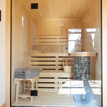 Rewska Przystan - Dom Z Balia Ogrodowa I Sauna Rewa