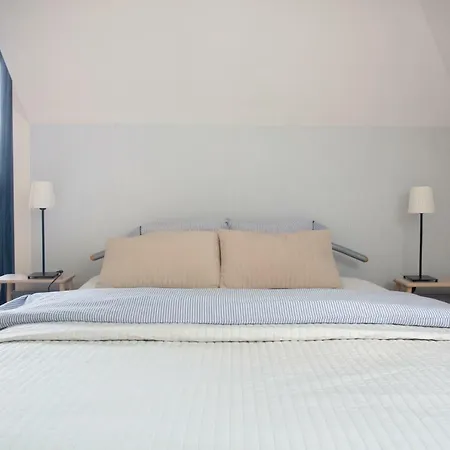 Rewska Przystan - Dom Z Balia Ogrodowa I Sauna بيت للعطل