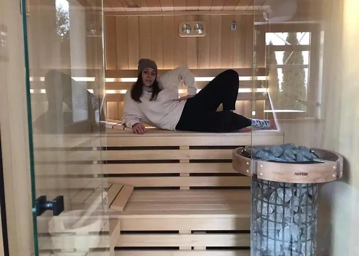 Rewska Przystan - Dom Z Balia Ogrodowa I Sauna *