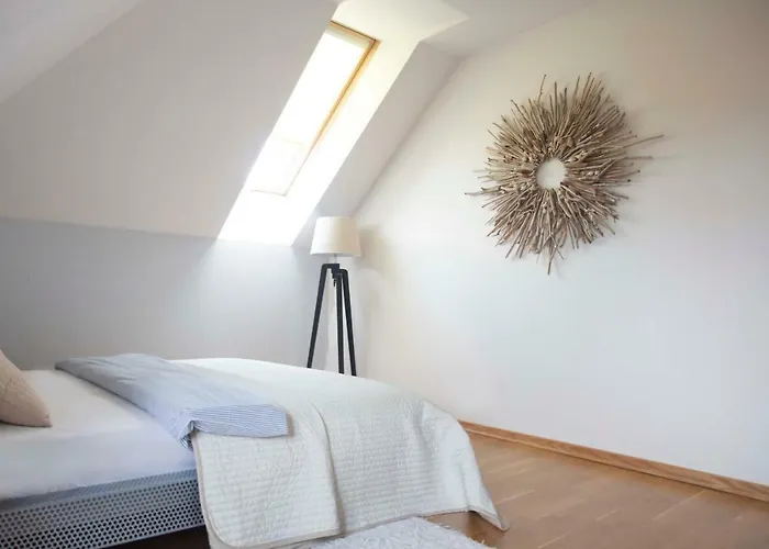 Semesterbostad Rewska Przystan - Dom Z Balia Ogrodowa I Sauna