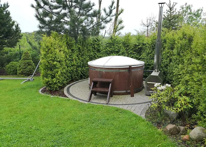 Rewska Przystan - Dom Z Balia Ogrodowa I Sauna Rewa