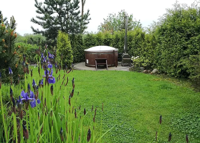 Semesterbostad Rewska Przystan - Dom Z Balia Ogrodowa I Sauna Rewa